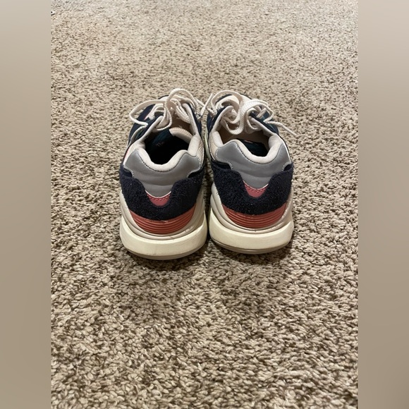 New Balance 5740 - Picture 2 of 5